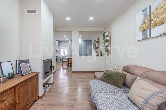 Image No.7-3 Bed House for sale