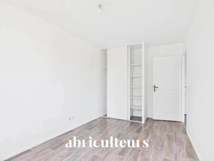 Image No.14-3 Bed Apartment for sale