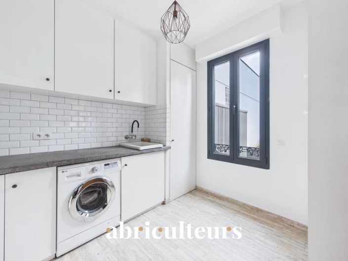 Image No.15-3 Bed House for sale