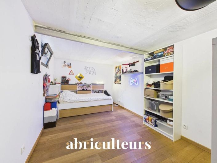 Image No.18-3 Bed House for sale