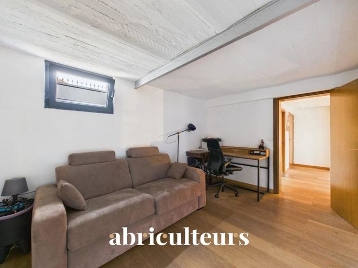 Image No.20-3 Bed House for sale