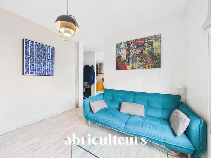 Image No.9-3 Bed House for sale