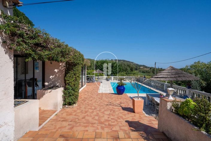 Image No.7-4 Bed House for sale