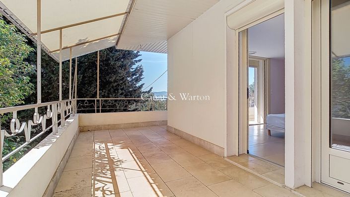 Image No.12-4 Bed House for sale