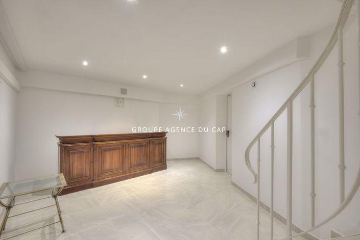 Image No.16-3 Bed House for sale