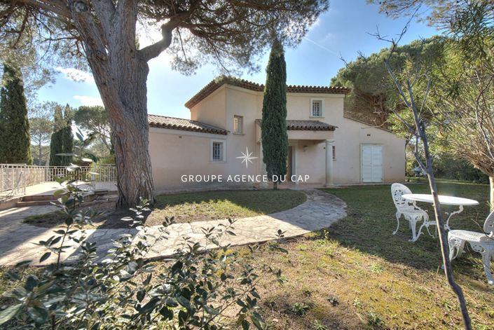 Image No.17-3 Bed House for sale