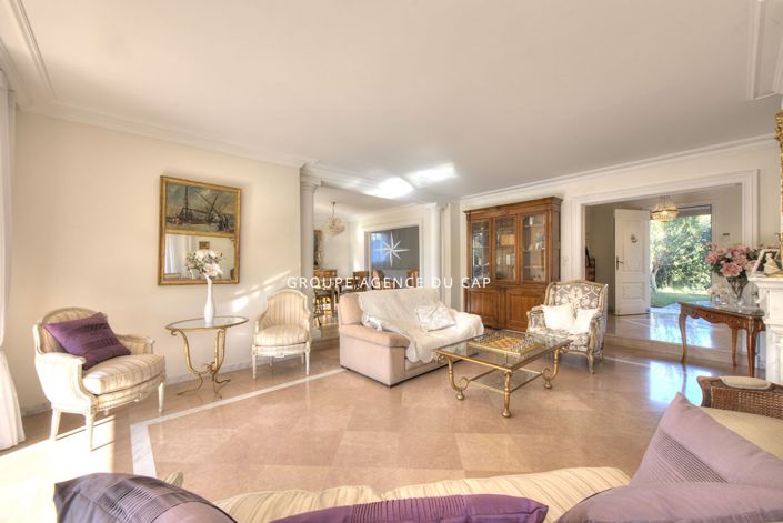 Image No.9-3 Bed House for sale