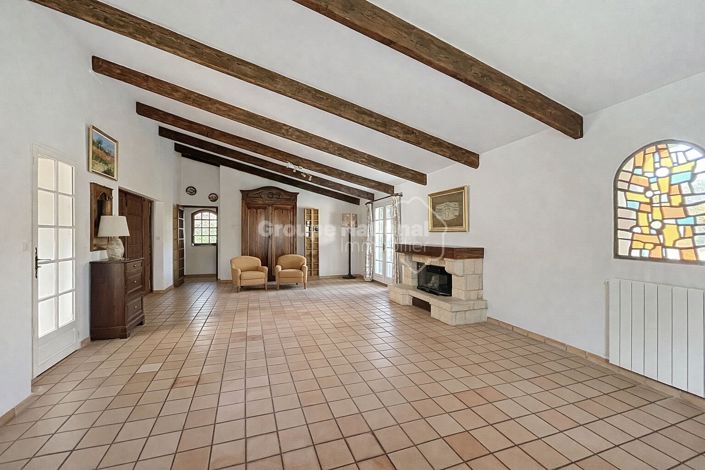 Image No.4-4 Bed Property for sale