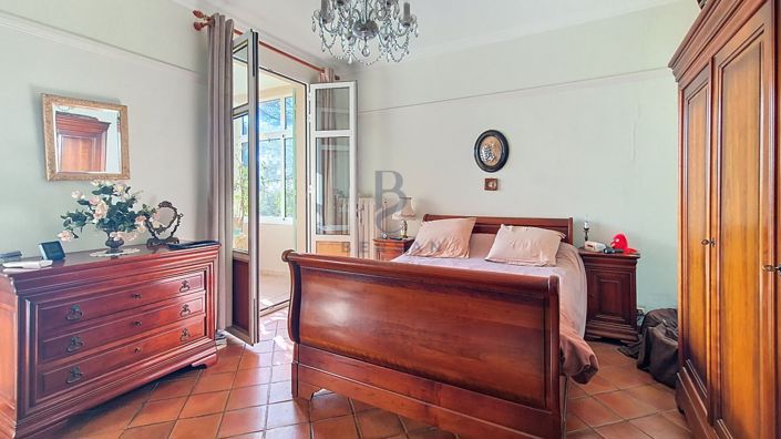 Image No.16-3 Bed House for sale