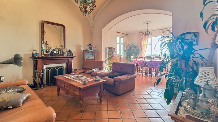 Image No.7-3 Bed House for sale