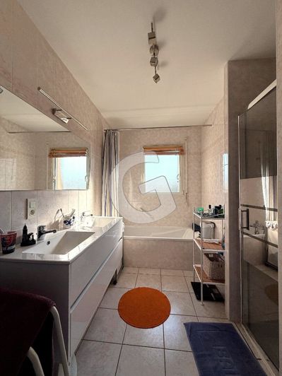 Image No.7-2 Bed House for sale