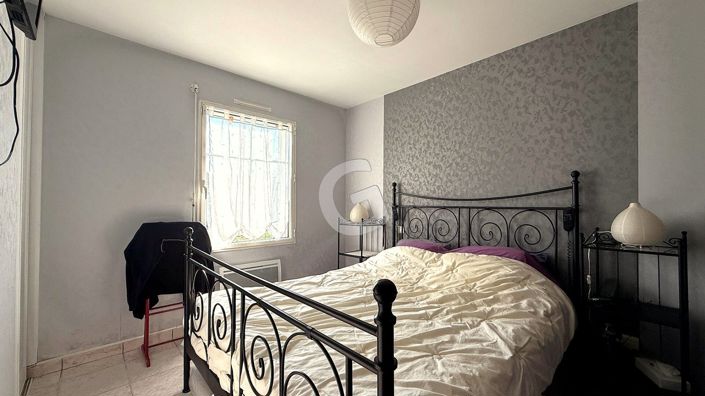 Image No.8-2 Bed House for sale