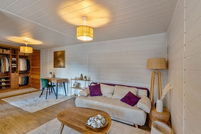 Image No.14-3 Bed House for sale