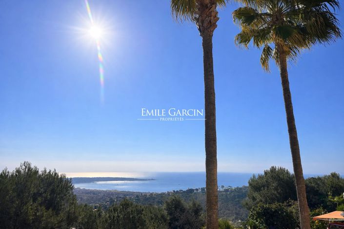 Image No.3-Maison de 4 chambres à vendre à Golfe Juan