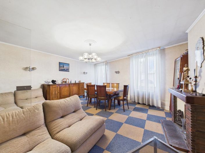 Image No.4-House for sale