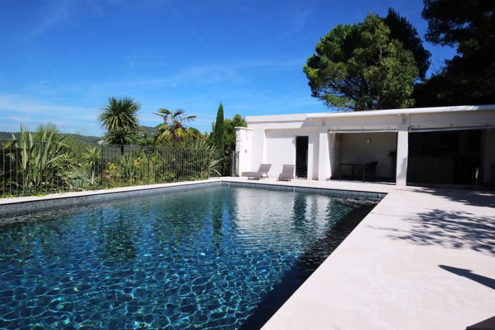 Image No.22-7 Bed House for sale