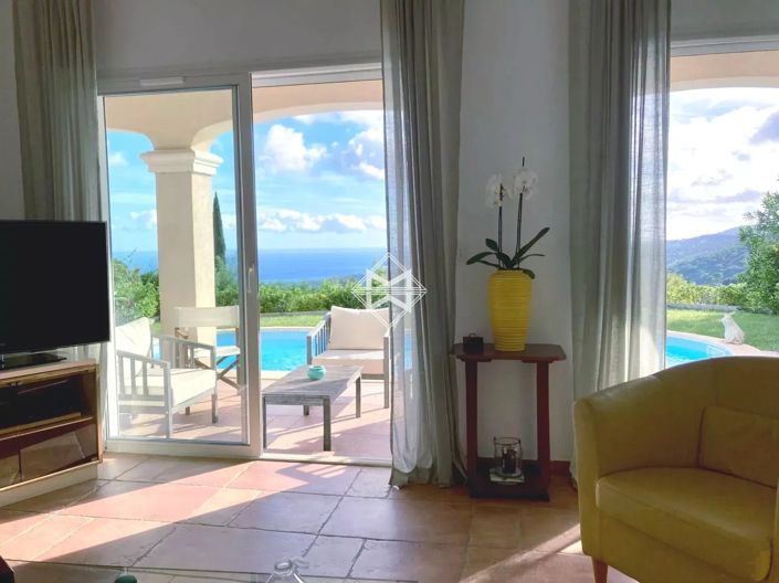 Image No.4-4 Bed House for sale