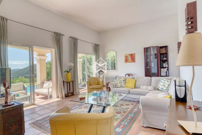 Image No.5-4 Bed House for sale