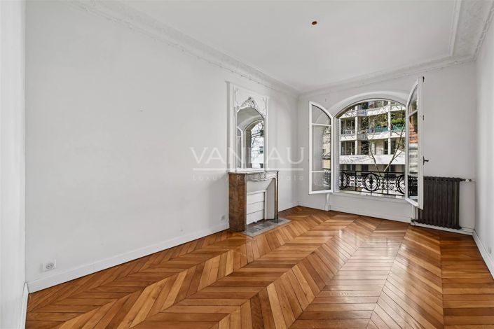 Image No.8-4 Bed Apartment for sale