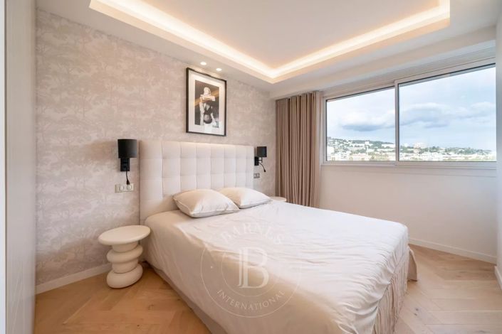 Image No.12-3 Bed Apartment for sale