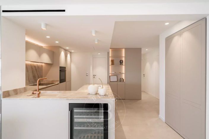 Image No.18-3 Bed Apartment for sale