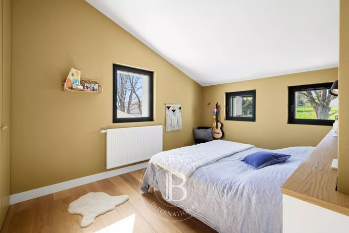 Image No.15-5 Bed House for sale