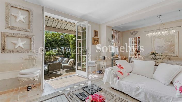 Image No.11-8 Bed House for sale