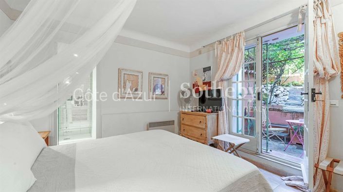 Image No.12-8 Bed House for sale