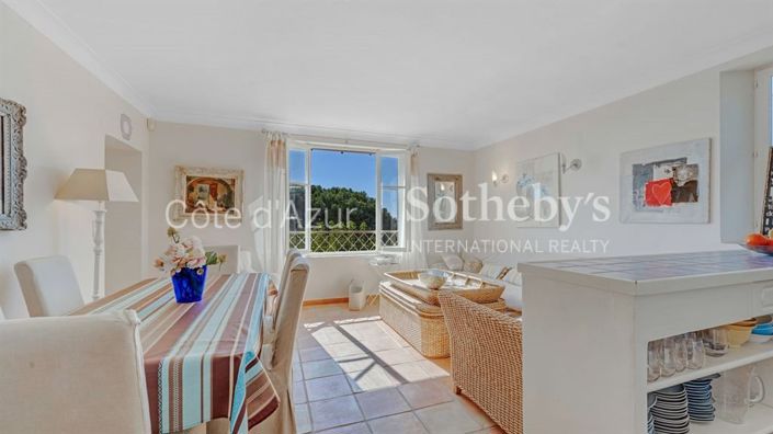 Image No.14-8 Bed House for sale