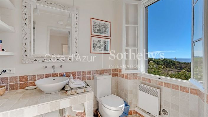 Image No.17-8 Bed House for sale