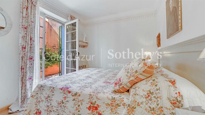 Image No.18-8 Bed House for sale