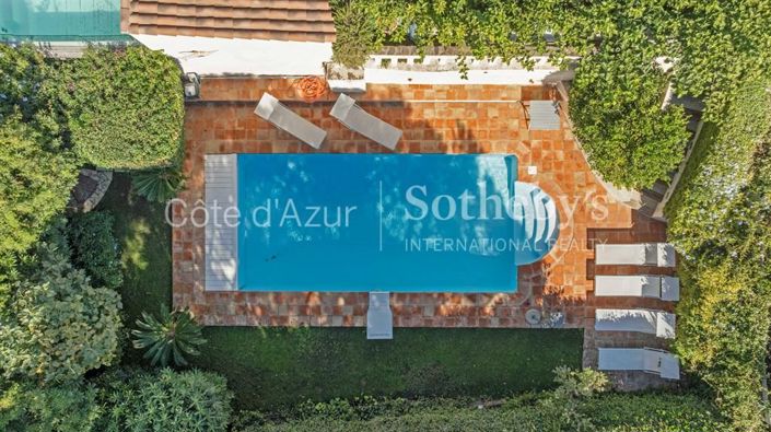 Image No.9-8 Bed House for sale