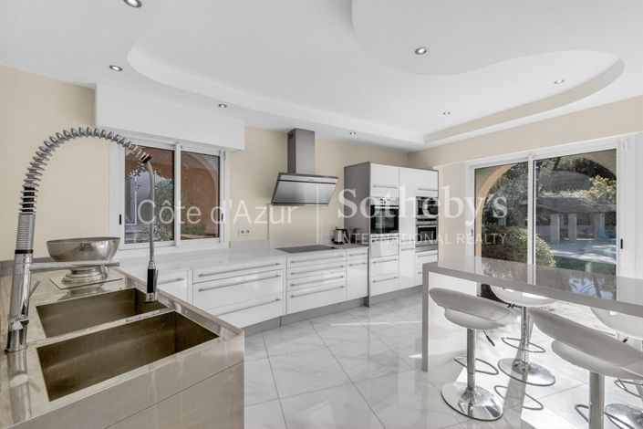 Image No.4-Propriété de 7 chambres à vendre à Mouans-Sartoux