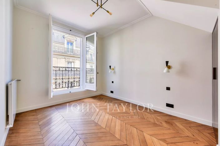 Image No.18-4 Bed Apartment for sale