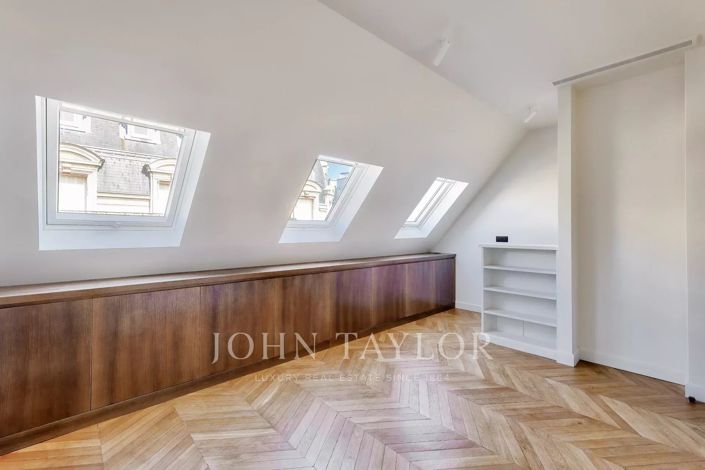 Image No.19-4 Bed Apartment for sale