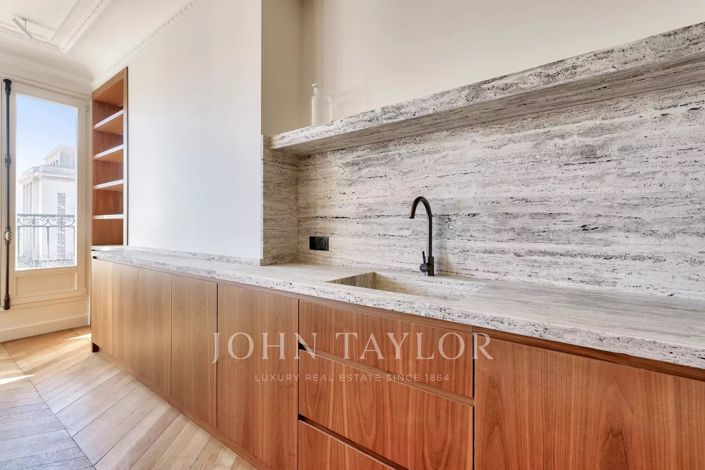 Image No.9-4 Bed Apartment for sale