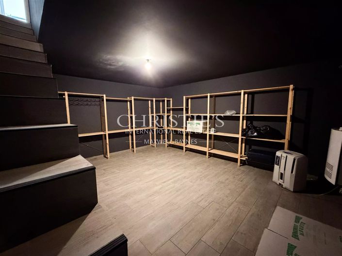 Image No.23-4 Bed House for sale