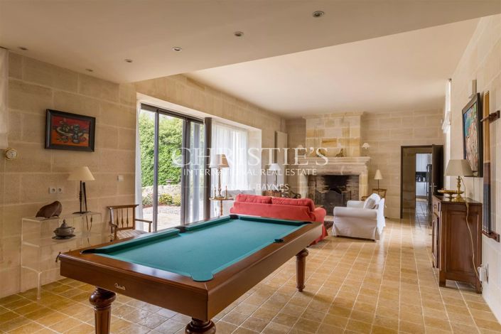 Image No.11-11 Bed House for sale