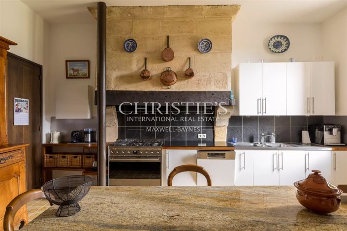 Image No.13-11 Bed House for sale