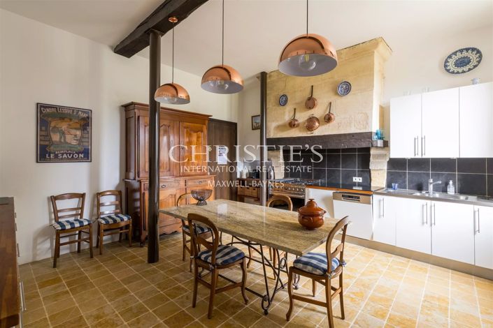 Image No.14-11 Bed House for sale