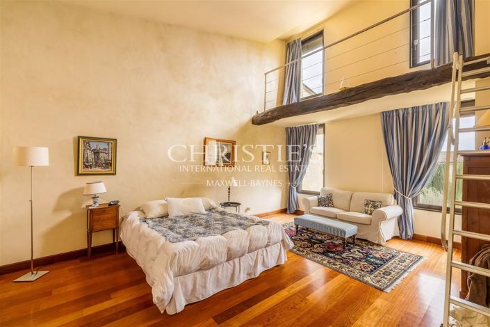 Image No.22-11 Bed House for sale