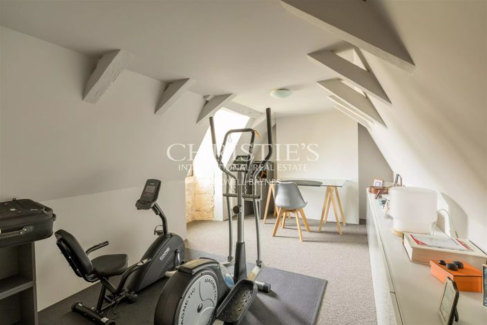 Image No.24-11 Bed House for sale