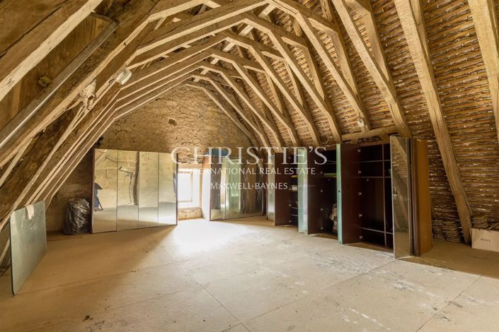 Image No.25-11 Bed House for sale