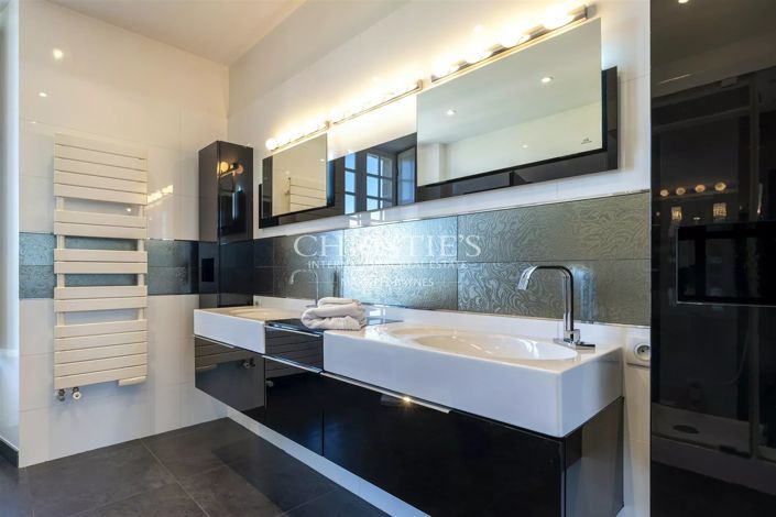 Image No.15-Maison de 12 chambres à vendre à La Roche-sur-Yon