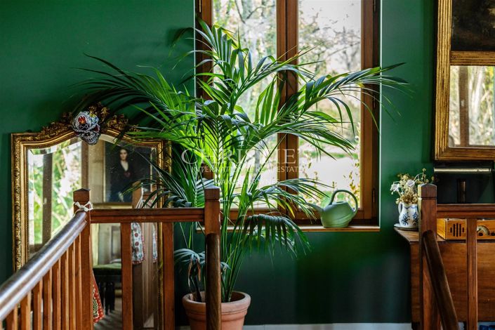 Image No.12-7 Bed House for sale