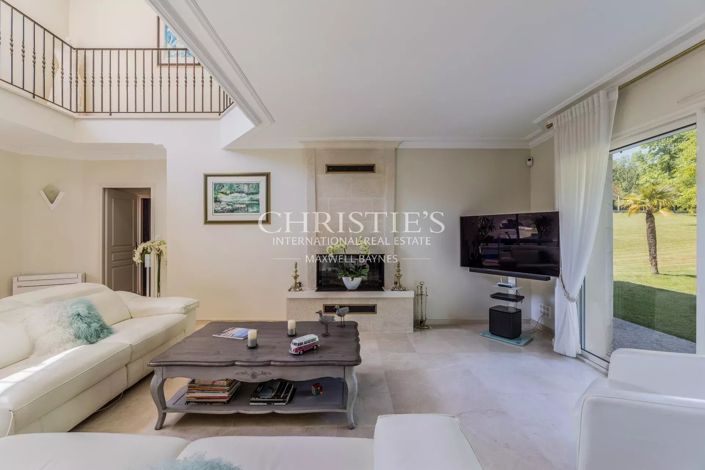 Image No.10-4 Bed House for sale