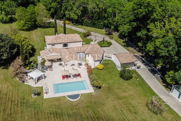 Image No.2-4 Bed House for sale