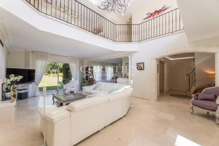 Image No.9-4 Bed House for sale