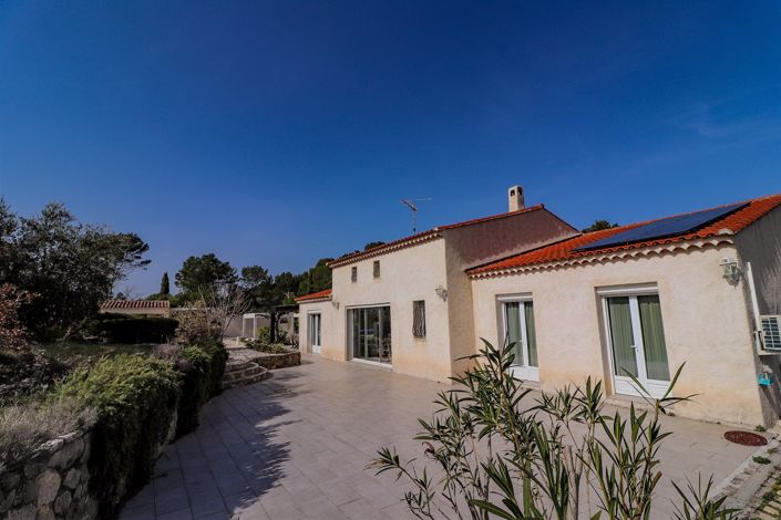 Image No.12-5 Bed House for sale