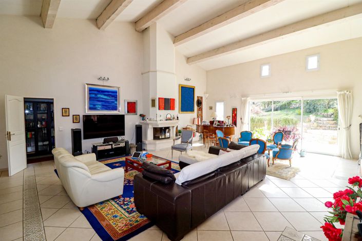 Image No.16-5 Bed House for sale